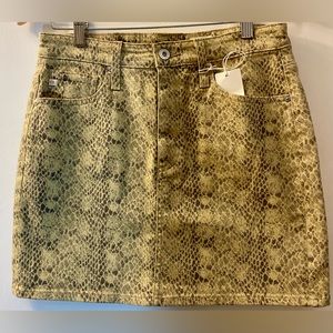 NWT AG Cream Neutrals Python Mini Skirt